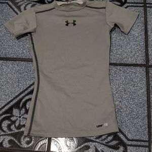 Boys Fitted underarmour shirt